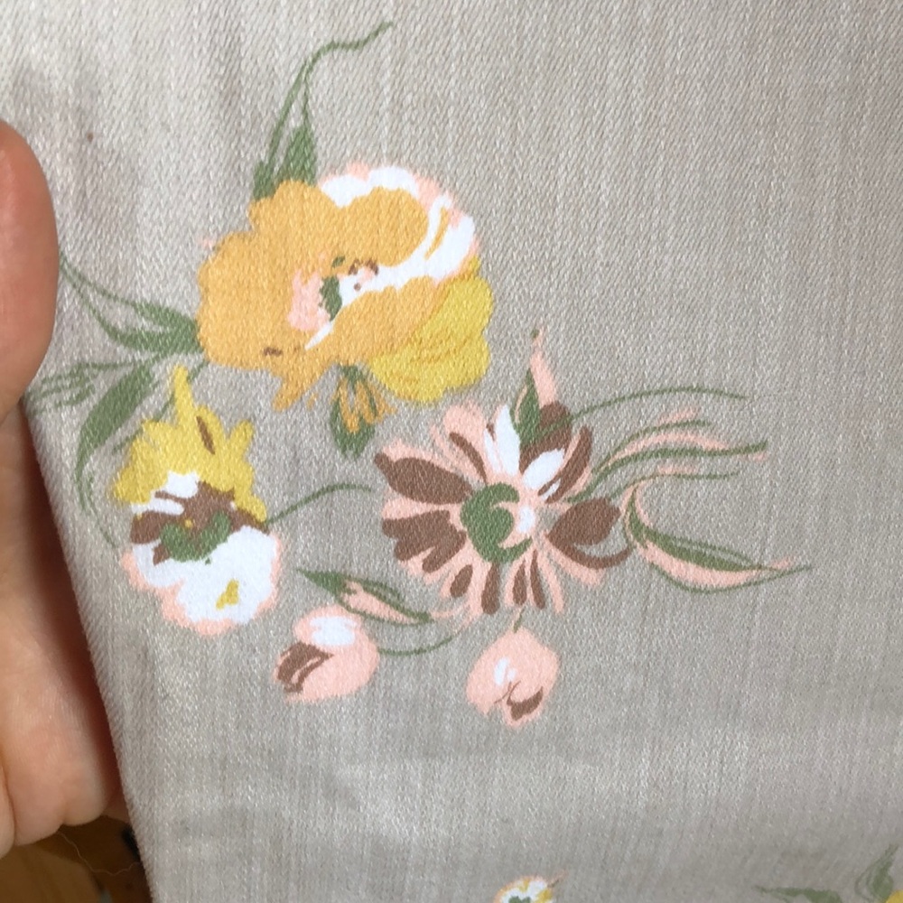 NWT Bandolino Floral Print Mandie Pants Size 12p - Picture 5 of 5